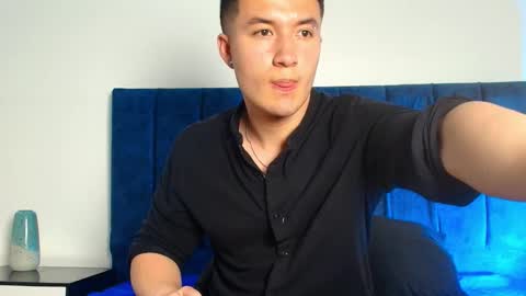 ethanconnor_ online show from November 26, 8:32 pm