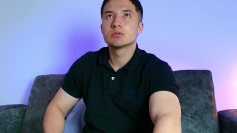 ethanconnor_ online show from December 22, 11:29 am