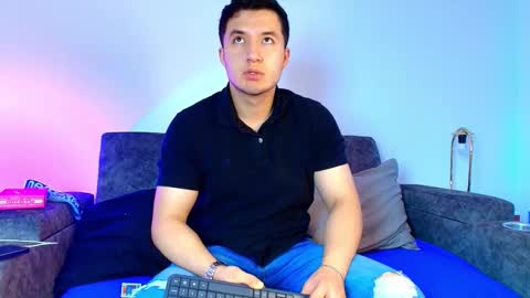 ethanconnor_ online show from February 18, 12:23 pm