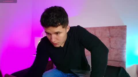 ethanconnor_ online show from March 19, 12:20 pm