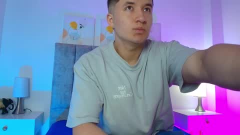 ethanconnor_ online show from April 16, 12:06 pm