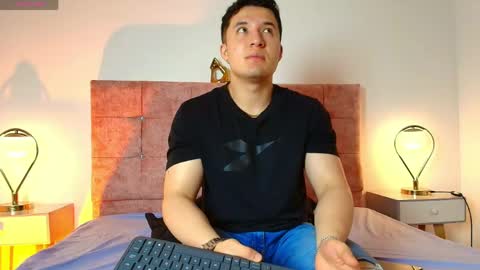 ethanconnor_ online show from April 23, 12:29 pm