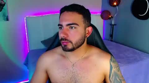 Snapshot of ethanhairy chatting on July 9, 9:41 pm Ethan online show from July 9, 9:41 pm