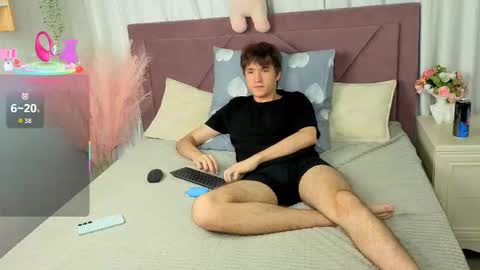 Ethan online show from October 5, 9:13 pm