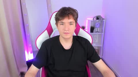 Ethan online show from October 9, 9:02 pm