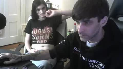 Snapshot of ethanvsvioletxxx chatting on October 25, 2:30 am ethanvsvioletxxx online show from October 25, 2:30 am