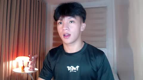 Snapshot of etherealboytoy4hire chatting on April 24, 3:03 pm Rey online show from April 24, 3:03 pm