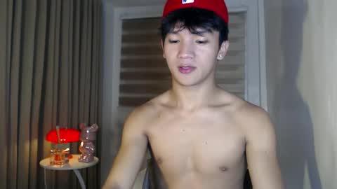 Snapshot of etherealboytoy4hire chatting on May 27, 1:46 am Rey online show from May 27, 1:46 am