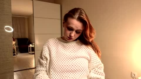 Snapshot of etta_jane chatting on April 9, 2:22 pm etta_jane online show from April 9, 2:22 pm