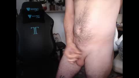etudiantxx online show from July 20, 11:34 am
