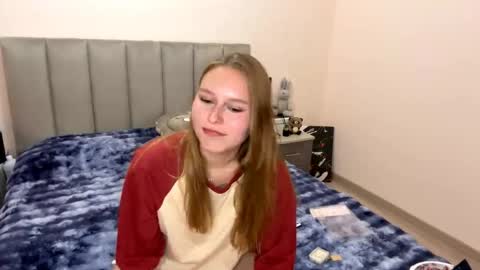 Alice online show from May 3, 2:34 pm
