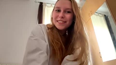 Alice online show from June 9, 3:23 pm