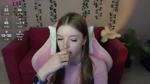 Snapshot of eva__thompson chatting on July 7, 1:08 am Eva online show from July 7, 1:08 am
