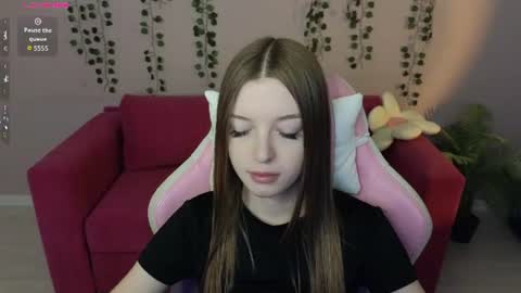 Snapshot of eva__thompson chatting on July 9, 12:58 am Eva online show from July 9, 12:58 am