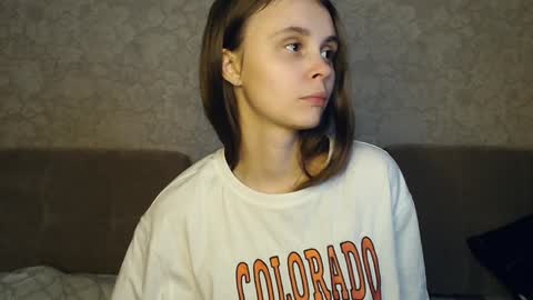 Eva Calvin online show from December 14, 4:20 pm