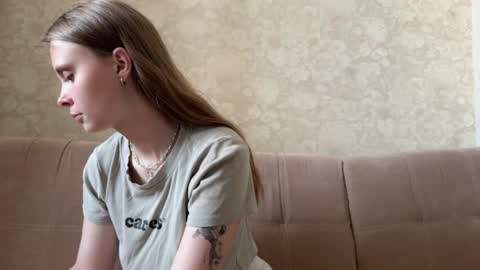 Snapshot of eva_calvin chatting on June 25, 5:12 am Eva Calvin online show from June 25, 5:12 am