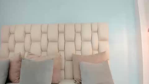 Eva  online show from March 21, 4:39 am