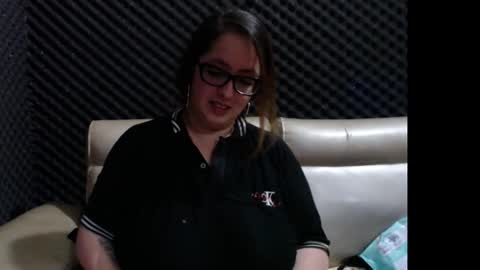 Snapshot of eva_cutie36 chatting on January 6, 2:04 am eva online show from January 6, 2:04 am