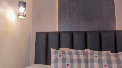 EVA DAEMON  online show from January 8, 11:56 am