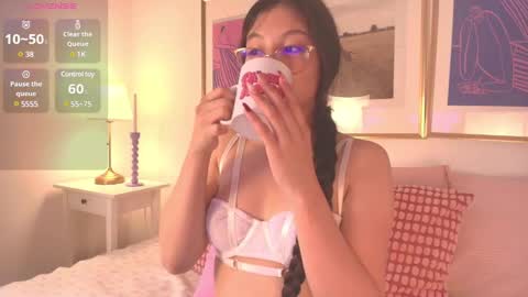 Evaa Depp online show from March 4, 1:28 pm