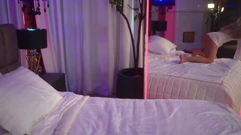 Eva online show from October 19, 1:45 pm