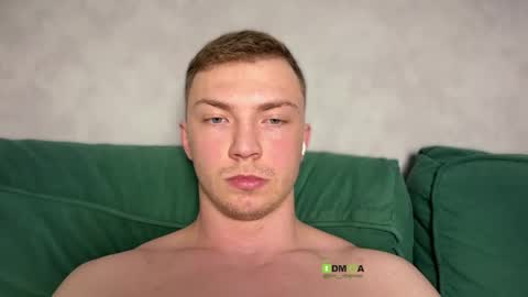 Eva and Iron online show from April 20, 9:38 pm