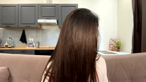 Eva online show from April 13, 8:31 am