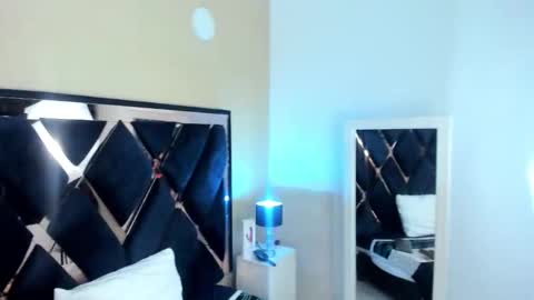    online show from November 15, 10:59 pm