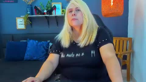 Snapshot of eva_love49 chatting on July 4, 5:41 pm eva_love49 online show from July 4, 5:41 pm