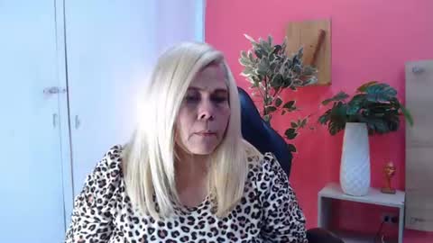 Snapshot of eva_love49 chatting on July 6, 6:54 pm eva_love49 online show from July 6, 6:54 pm
