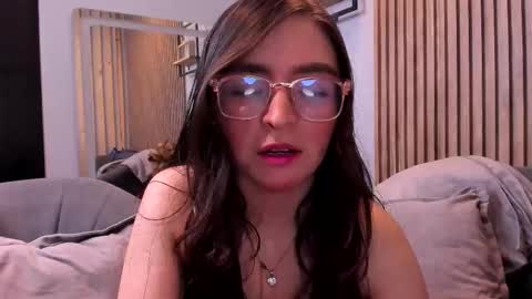 Angelinne online show from October 16, 3:40 am