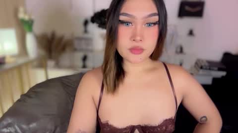 Queen Eva Mazikeen online show from March 17, 9:51 pm