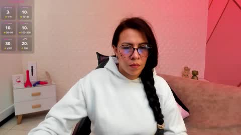 Eva  online show from March 15, 1:39 pm