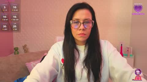 Eva  online show from April 18, 2:32 pm