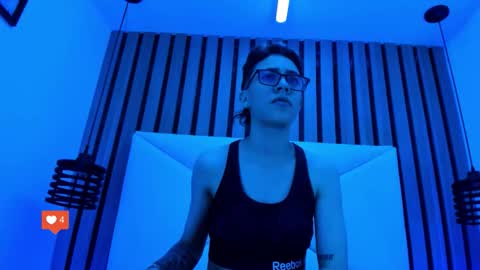 Snapshot of eva_monwalker chatting on November 9, 5:33 pm Eva cute online show from November 9, 5:33 pm