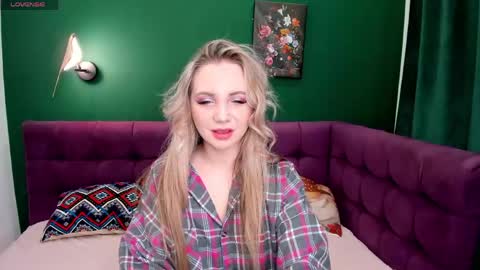 Eva 3 online show from April 18, 2:15 am