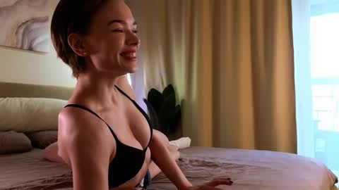 Eva online show from March 10, 12:48 pm