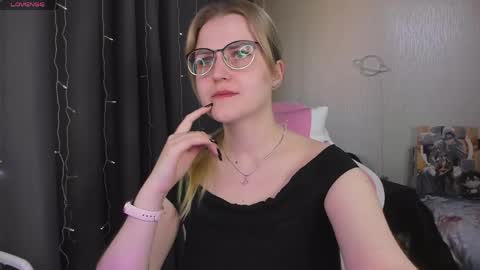 Eva online show from April 21, 3:07 pm