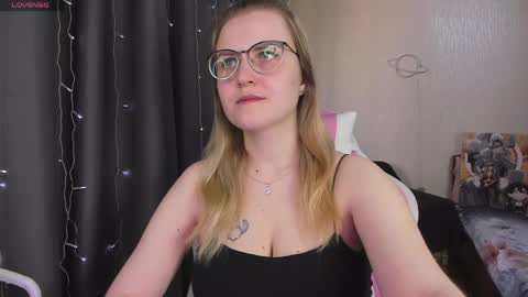 Eva online show from April 22, 2:29 pm