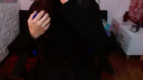 Eva online show from April 17, 2:09 pm