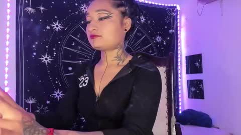 Eva  online show from November 22, 8:46 am