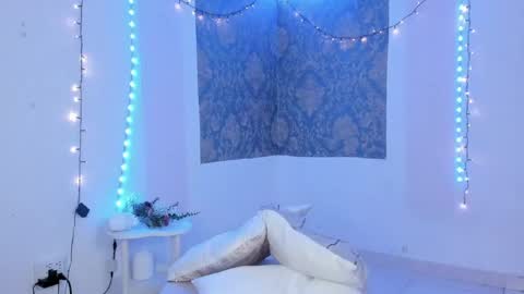 Eva  online show from April 19, 10:03 am