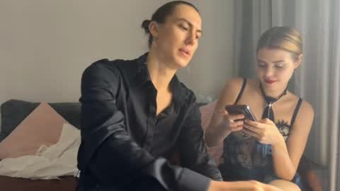 eva_simon__ online show from May 6, 4:30 am