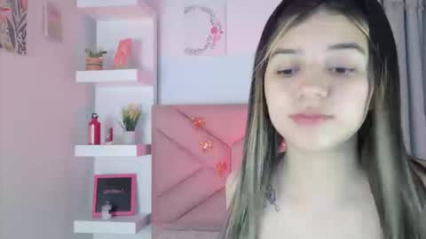 Snapshot of eva_sin18 chatting on September 22, 11:07 pm Eva Sin online show from September 22, 11:07 pm