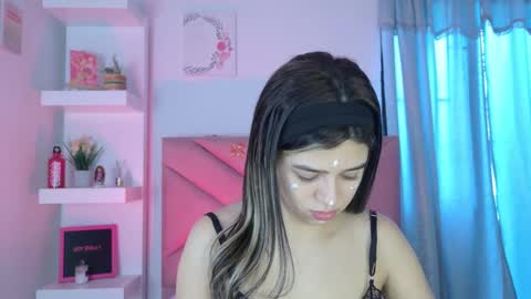 Snapshot of eva_sin18 chatting on October 4, 12:25 pm Eva Sin online show from October 4, 12:25 pm