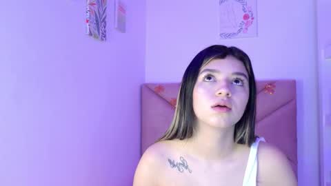 Snapshot of eva_sin18 chatting on October 15, 12:00 am Eva Sin online show from October 15, 12:00 am