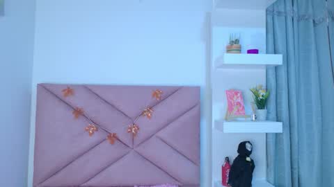 Snapshot of eva_sin18 chatting on December 4, 11:13 pm Eva Sin online show from December 4, 11:13 pm