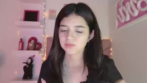 Eva Sin online show from March 18, 11:30 pm