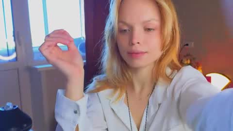 Snapshot of eva_sinn chatting on May 21, 9:05 am Hi there i am Eva and i wish create a nice community with you so join my Ticket Show for more pleasure online show from May 21, 9:05 am