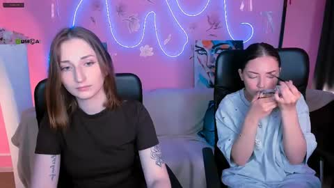 Snapshot of eva_smiith_ chatting on May 21, 5:47 am Eva online show from May 21, 5:47 am